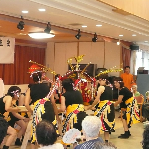 夏祭り（神輿）